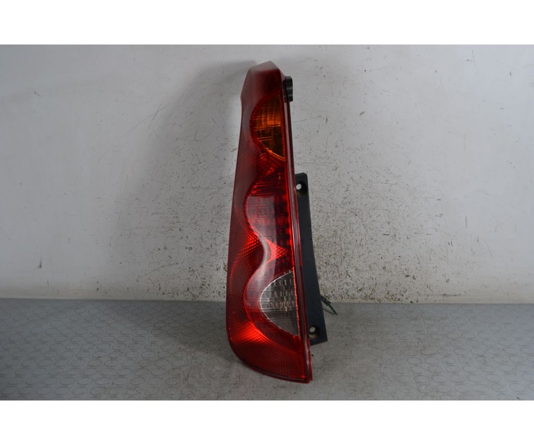 Fanale Stop Posteriore Inferiore SX Nissan Note dal 2004 al 2013 Cod 265559U000  1695648629837