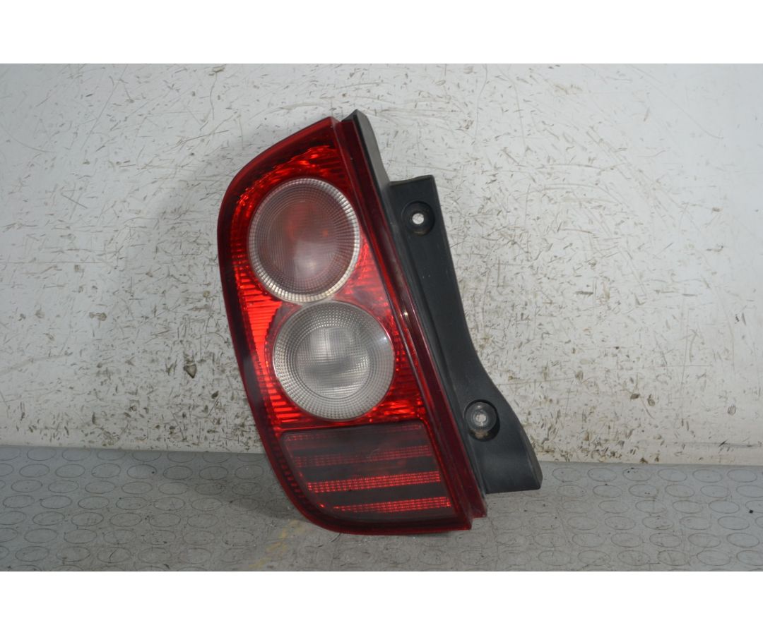 Fanale stop posteriore SX Nissan Micra K12 Dal 2002 al 2010 Cod 26555AX720  1695909425765