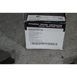 Kit Pastiglie Freno Anteriori Mitsubishi Space Runner Dal 1997 al 2002 Cod MZ690576  1696517348163