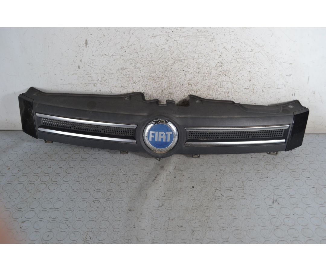 Griglia Anteriore Fiat Panda dal 2003 al 2012 Cod 735463491  1697103048269