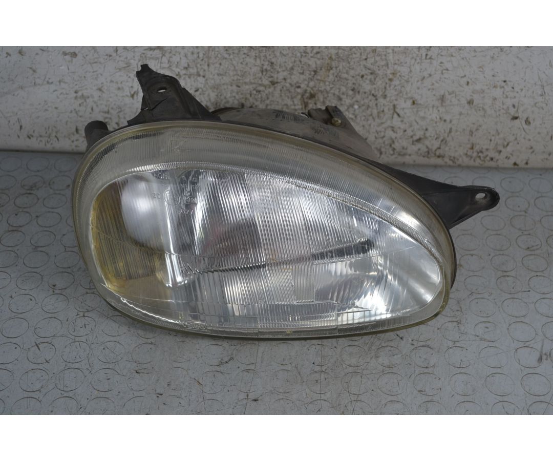 Faro Anteriore DX Opel Corsa B dal 1993 al 2000 Cod 90444787  1697442951596