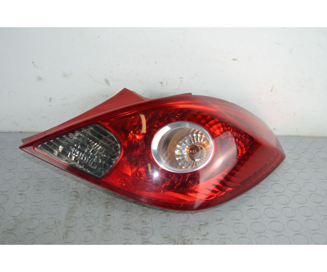 Fanale Stop Posteriore DX Opel Corsa D 3 porte dal 2006 al 2014 Cod 13186351  1702983013631