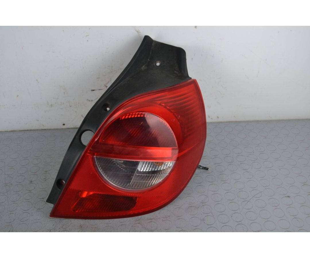 Fanale Stop Posteriore DX Renault Clio III dal 2005 al 2013 Cod 89035080  1706170041360