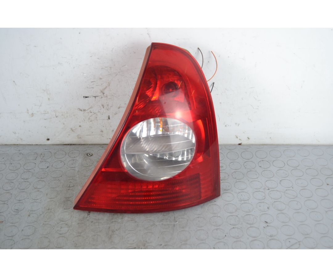 Fanale Stop posteriore DX Renault Clio II dal 1998 al 2012 Cod 8200917487  1706888285377