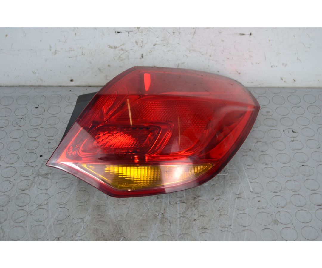 Fanale Stop Posteriore DX Opel Astra J dal 2009 al 2020 Cod 13306454  1707478185473