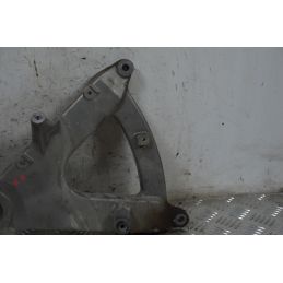 Staffa Supporto Marmitta Suzuki Burgman 400 K7 dal 2007 al 2013  1713260116631