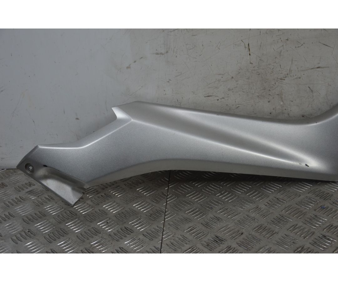 Carena Centrale Laterale Destra Yamaha N-max Nmax 125 / 155 dal 2017 in poi  1714377924614