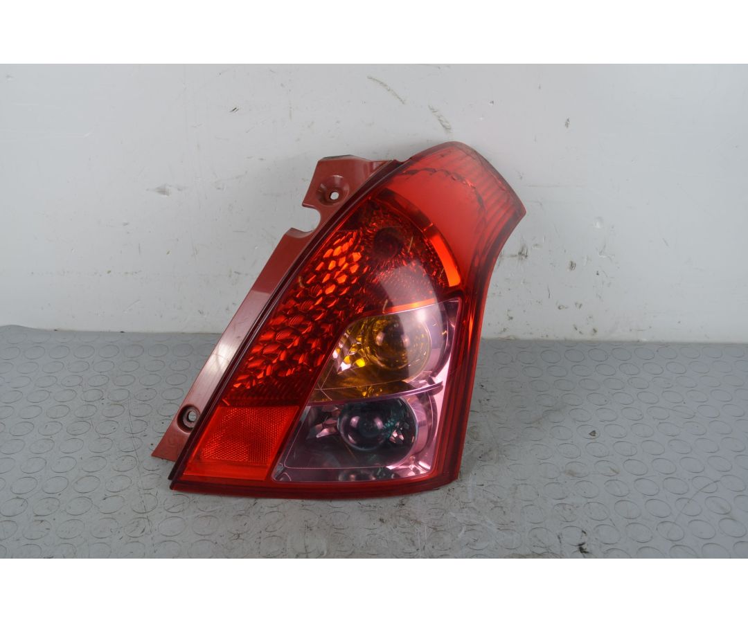 Fanale stop posteriore DX Suzuki Swift Dal 2004 al 2010 Cod 3565072K00000  1714485531315