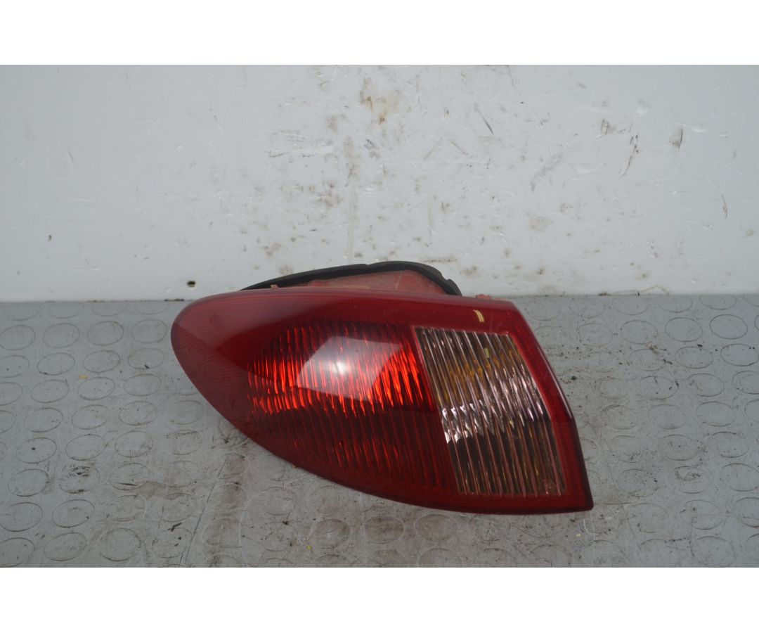 Fanale Stop Posteriore Esterno SX Alfa Romeo 147 dal 2000 al 2010 Cod 46556349  1718869541976
