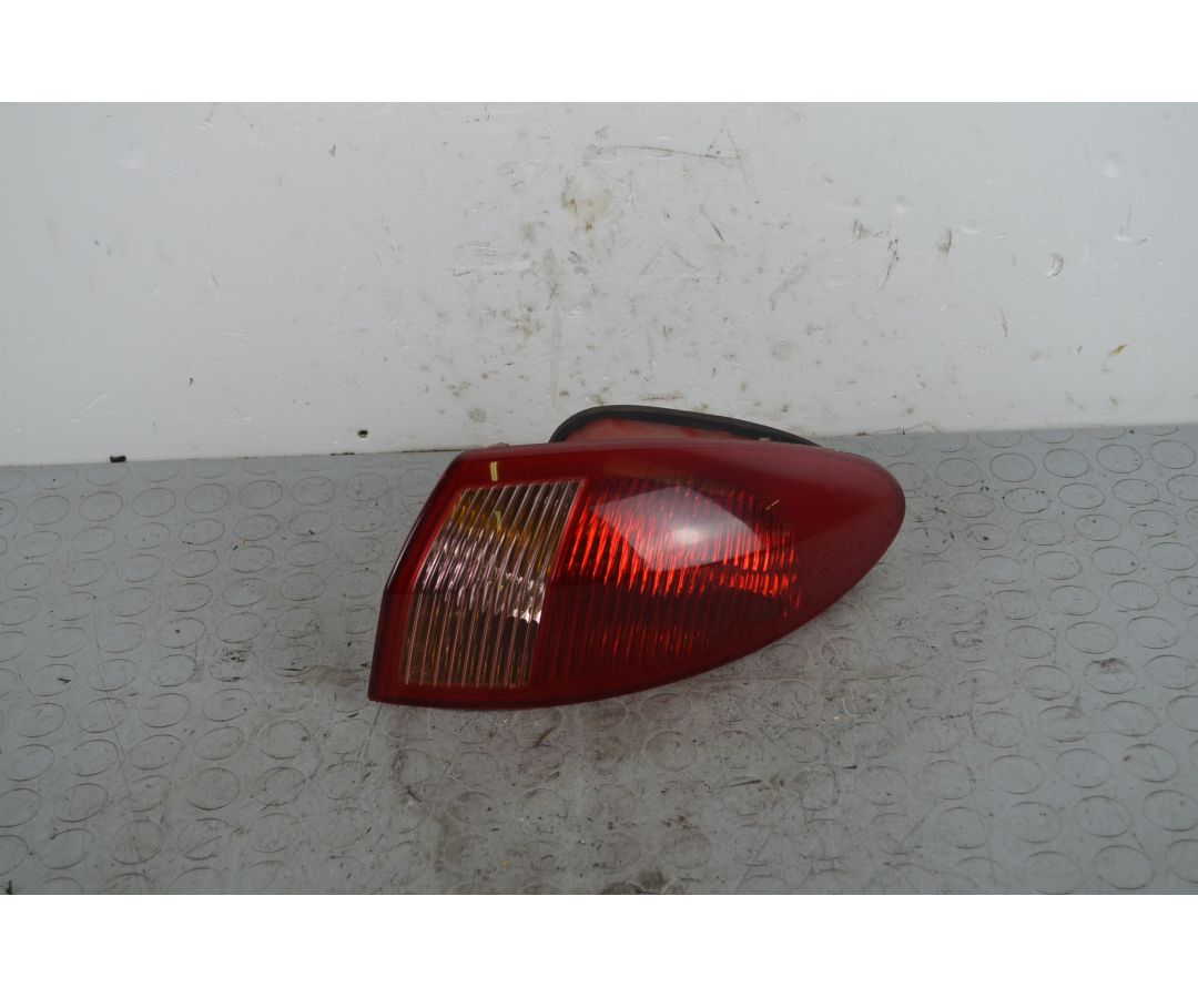 Fanale Stop Posteriore Esterno DX Alfa Romeo 147 dal 2000 al 2010 Cod 46556347  1718879772322