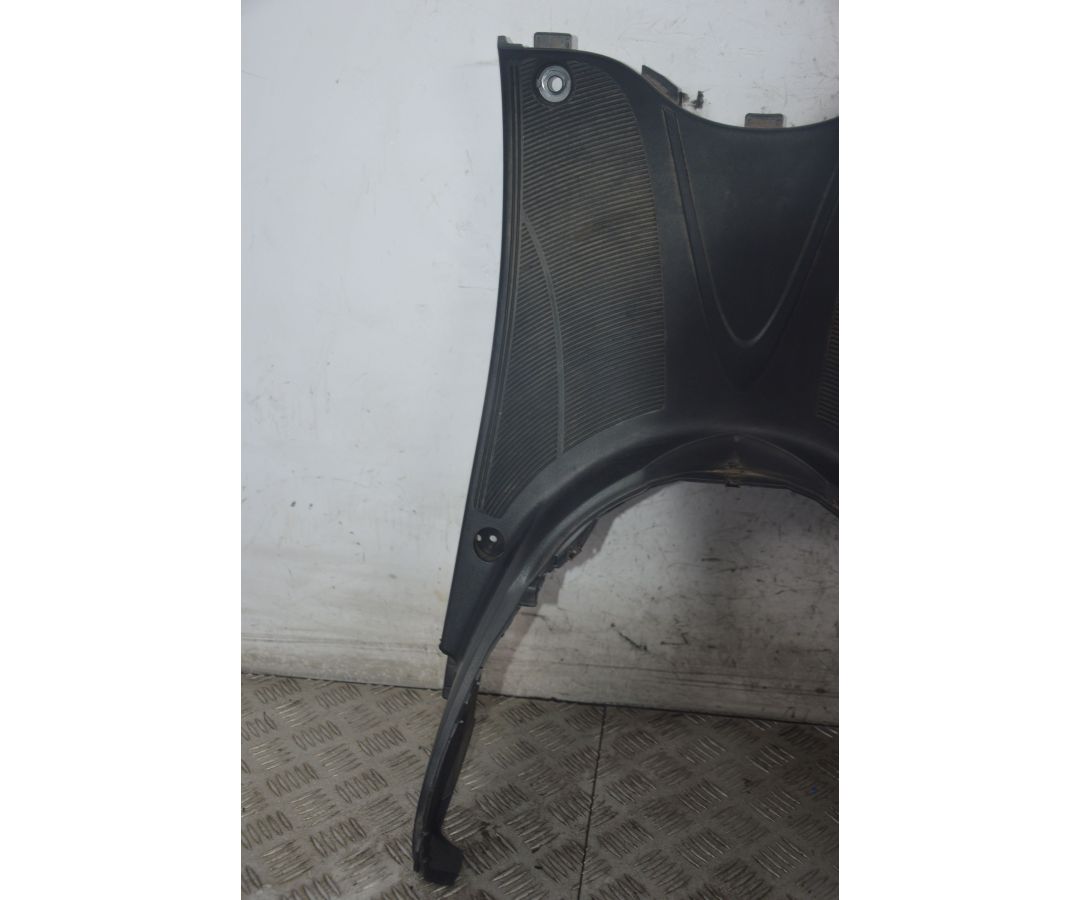 Carena Pedana Poggiapiedi Yamaha D elight 125 Dal 2014 Al 2017  1723197919786