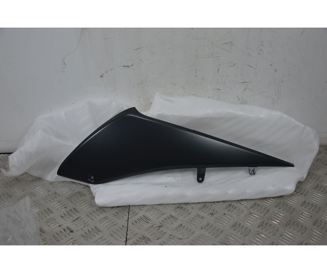 Carena Sottopedana sinistra Yamaha T-Max Tmax 530 DX Dal 2017 al 2019 COD BC3-2171L-00-P0  1725876678182