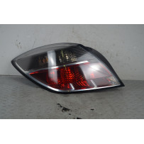 Fanale Stop Posteriore SX Opel Astra H 3p dal 2004 al 2011 Cod 93190790  1725957200295