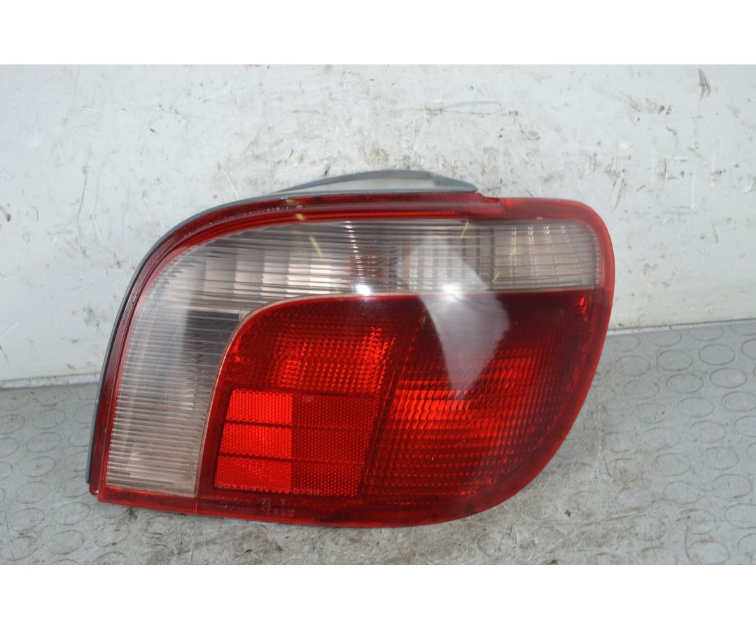 Fanale stop posteriore DX Toyota Yaris Dal 1999 al 2003 Cod 815510D070  1729696802154