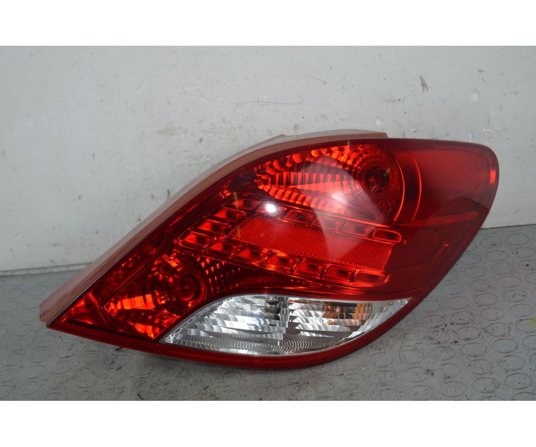 Fanale Stop Posteriore DX Peugeot 207 Dal 2009 al 2015 Cod 6351HQ  1730284647750