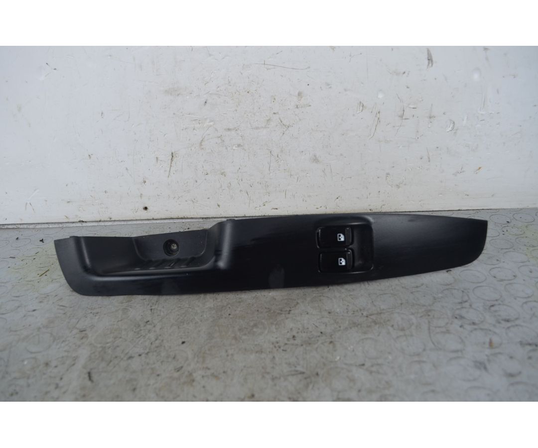 Pulsantiera Alzacristalli anteriore SX Hyundai i10 Dal 2008 al 2014 Cod 82730-0X020  1730799214591