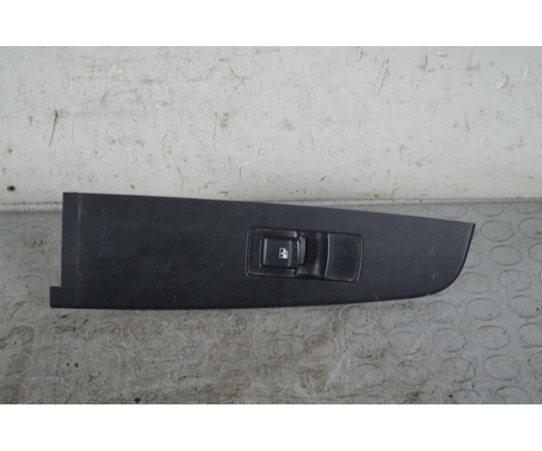 Pulsantiera Alzacristalli Posteriore SX Ssangyong Actyon Dal 2006 al 2018 Cod 73250-09000  1732107703278