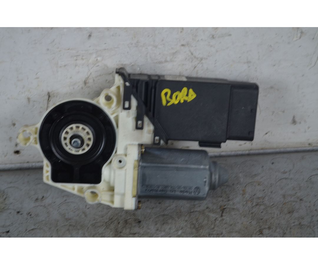 Motorino Alzacristalli Anteriore Dx Volkswagen Bora dal 1998 al 2005 Cod 1J1959802D  1732528069977