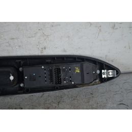 Pulsantiera Alzacristalli Anteriore SX Toyota Avensis dal 1997 al 2003  1732695235472