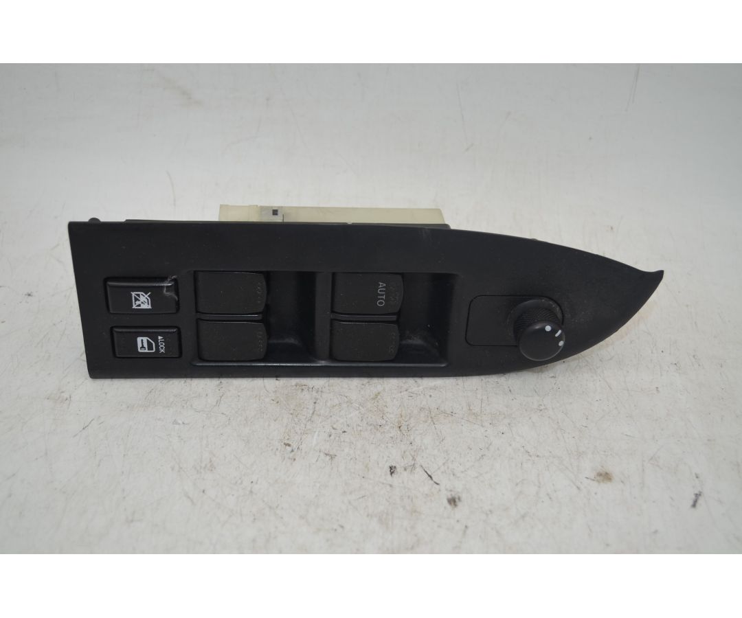 Pulsantiera alzacristalli anteriore SX Suzuki SX 4 Dal 2006 al 2015 Cod 64J203239T  1732879176485