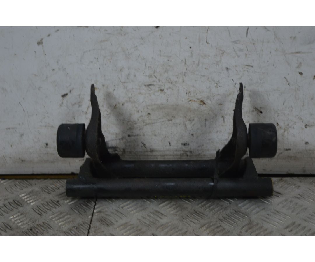 Staffa Supporto Motore Aprilia Leonardo 150 dal 1997 al 2007  1733131600472