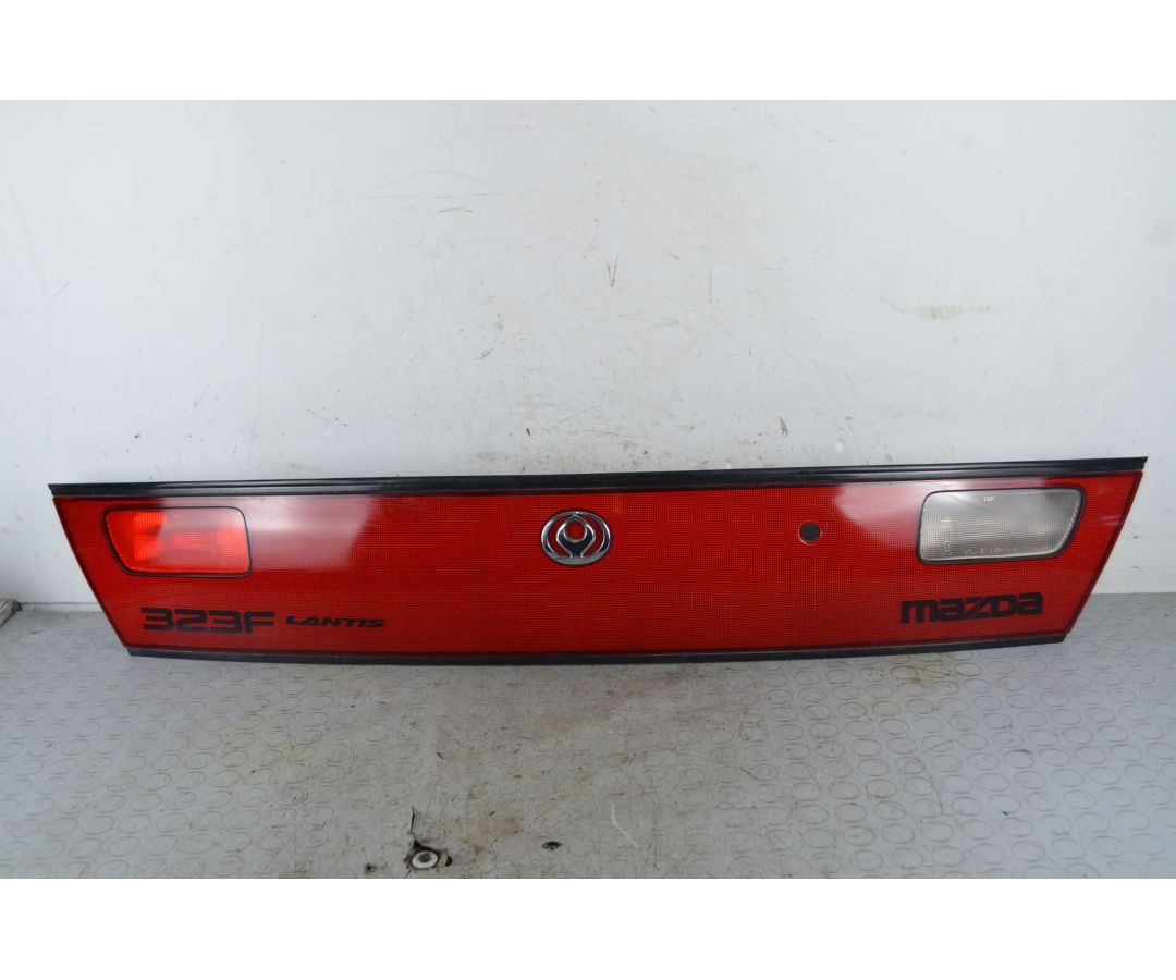 Fanale Stop Posteriore Centrale Mazda 323F Dal 1994 al 1999 Cod BC8A51580B  1733212155242