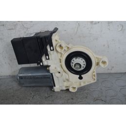 Motorino alzacristallo posteriore SX Volkswagen Touran Dal 2003 al 2010 Cod 1K0959703B  1733844699688