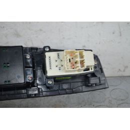 Pulsantiera alzacristalli anteriore SX Ssangong Korando Dal 2010 al 2016 Cod 202007152  1733903567880