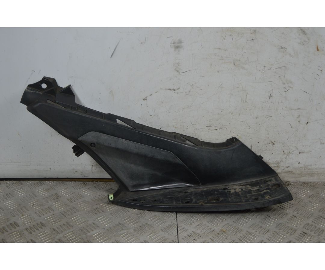 Carena Pedana Poggiapiedi Destro Peugeot Geopolis 250 dal 2005 al 2012  1734337157302