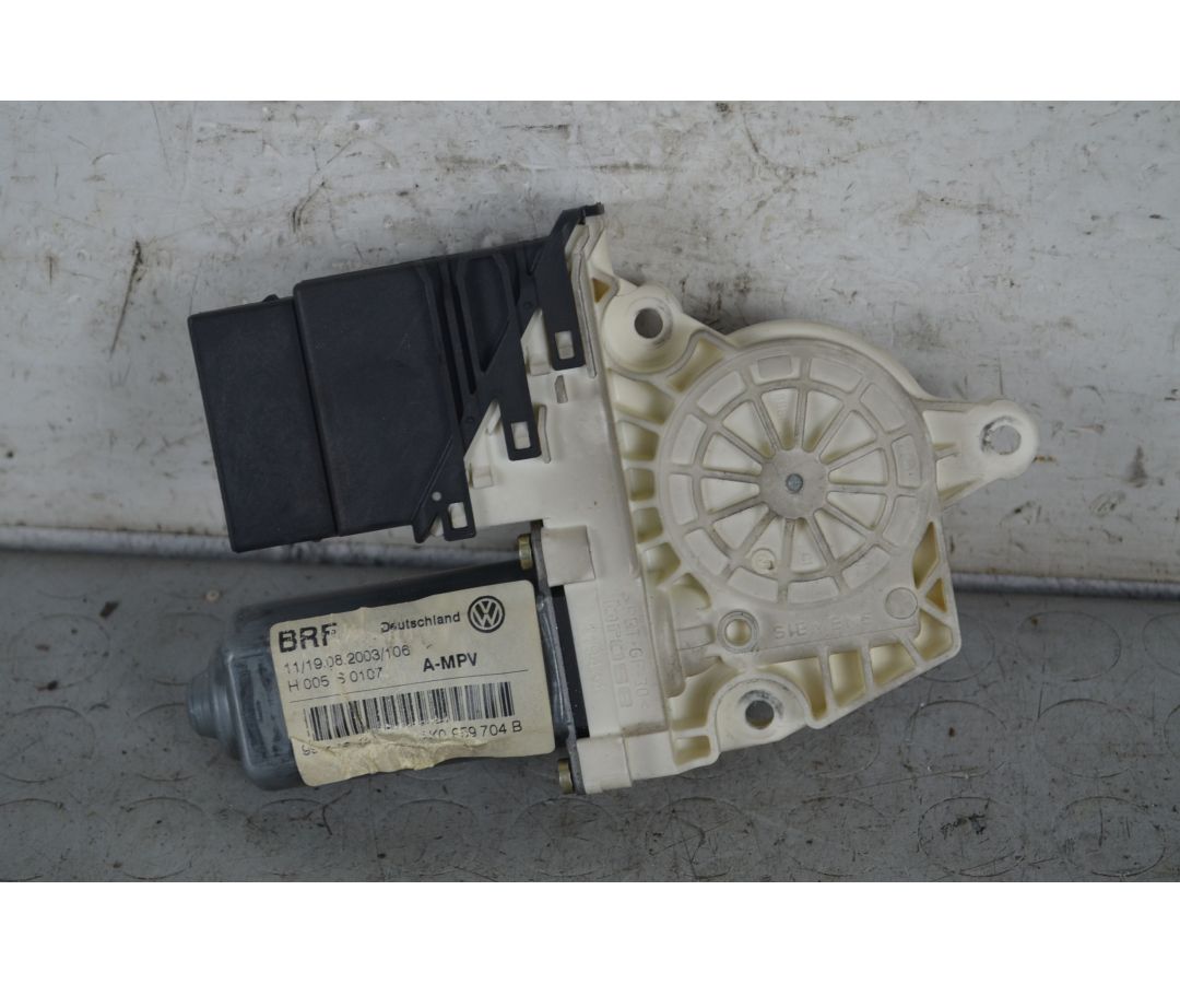 Motorino Alzacristallo Posteriore DX Volkswagen Touran Dal 2003 al 2010 Cod 996644-100  1734514889149