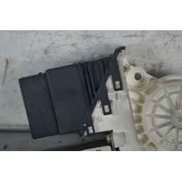 Motorino Alzacristallo Posteriore DX Volkswagen Touran Dal 2003 al 2010 Cod 996644-100  1734514889149
