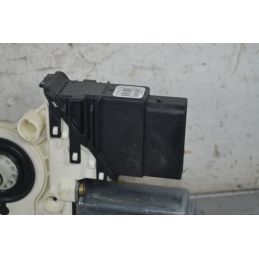 Motorino Alzacristallo Posteriore DX Volkswagen Touran Dal 2003 al 2010 Cod 996644-100  1734514889149
