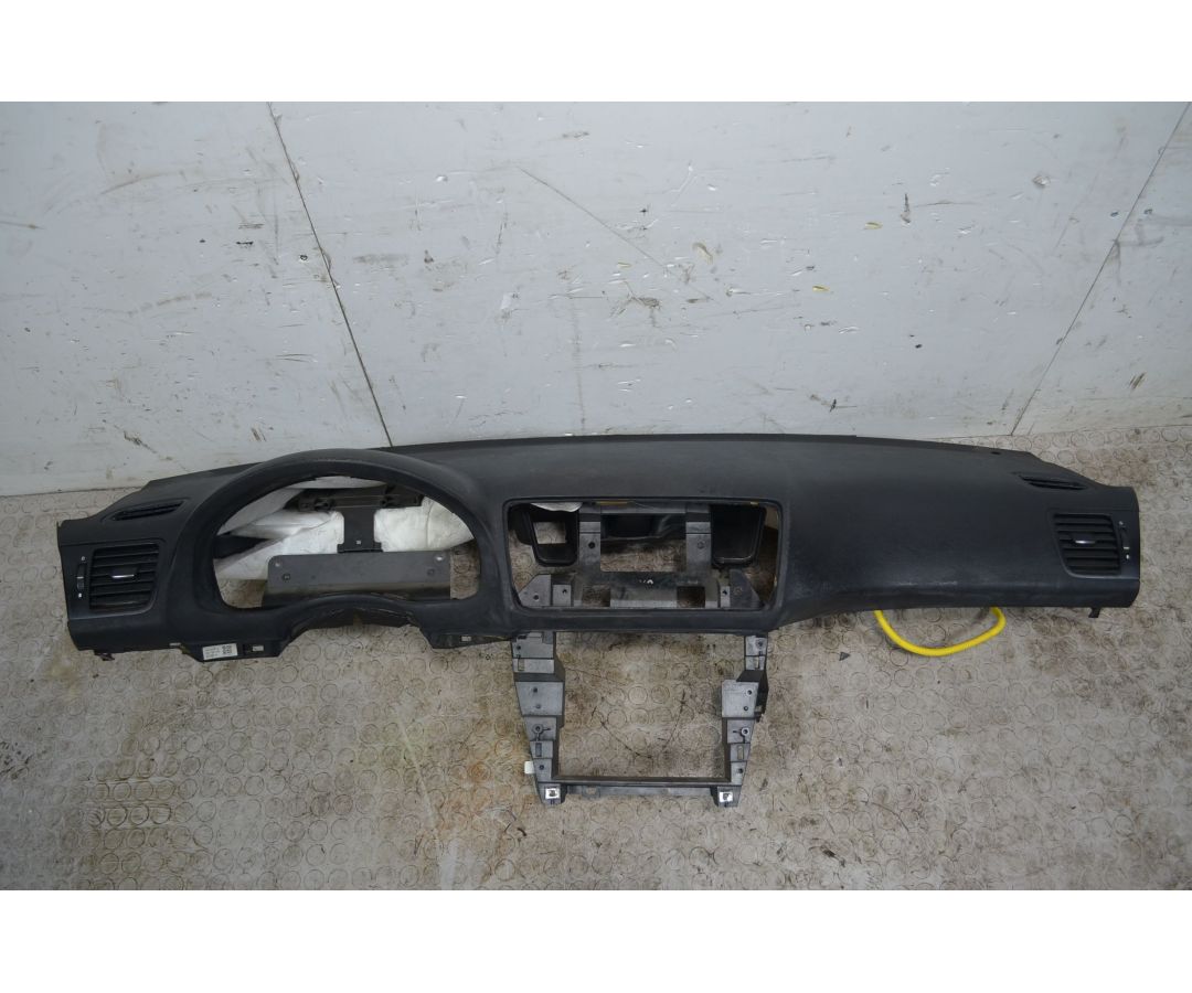 Cruscotto Subaru Legacy Dal 2003 al 2009 Cod 66040AG001  1735898161968