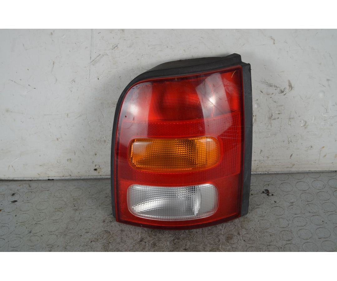 Fanale Stop Posteriore DX Nissan Micra K11 Dal 1992 al 2002 Cod 265501F505  1737457028378