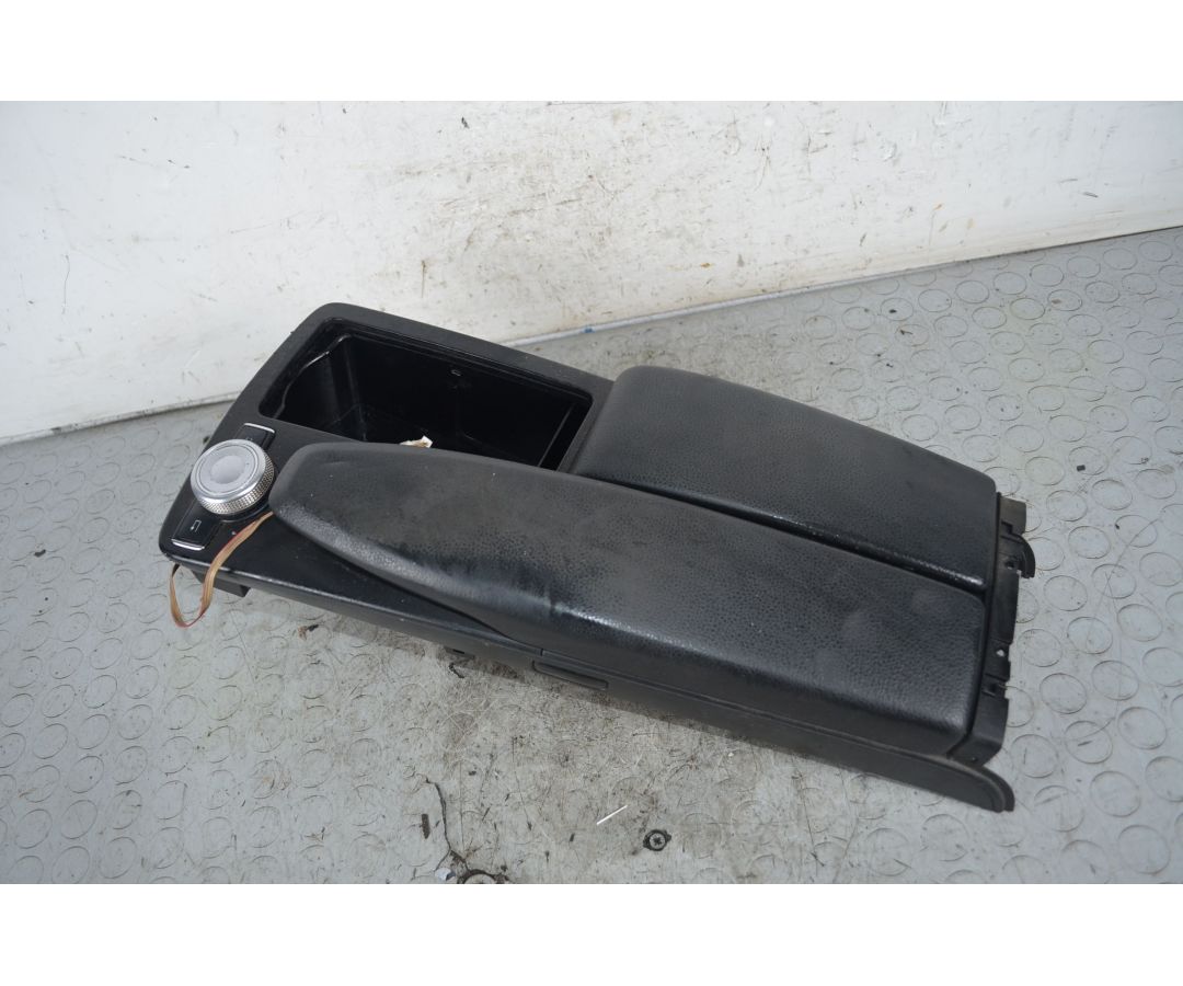 Bracciolo Centrale Mercedes Classe C W204 Dal 2007 al 2013 Cod A2046800639  1737973193406