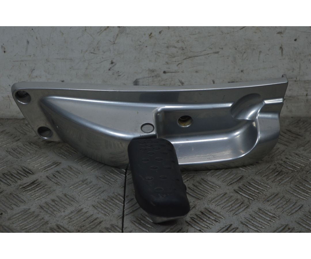 Pedana Poggiapiedi Passeggero Sinistro Aprilia Scarabeo 500 dal 2007 al 2012  1737987700676