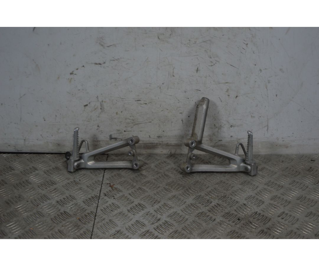 Coppia Pedaline Poggiapiedi Passeggero Honda CBR 600 F Dal 2001 al 2002  1738317589091