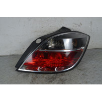 Fanale Stop Posteriore DX Opel Astra H 5p Dal 2004 al 2011 Cod 13222325  1739361217398