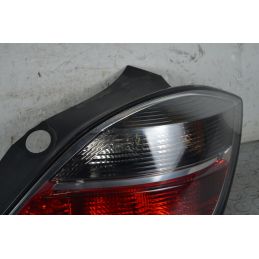 Fanale Stop Posteriore DX Opel Astra H 5p Dal 2004 al 2011 Cod 13222325  1739361217398