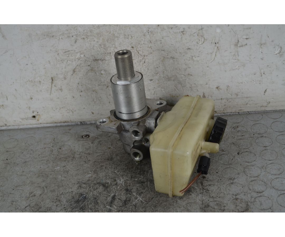 Cilindro maestro freni Mercedes Vaneo Dal 2002 al 2005 Cod A4144300002  1739804262114