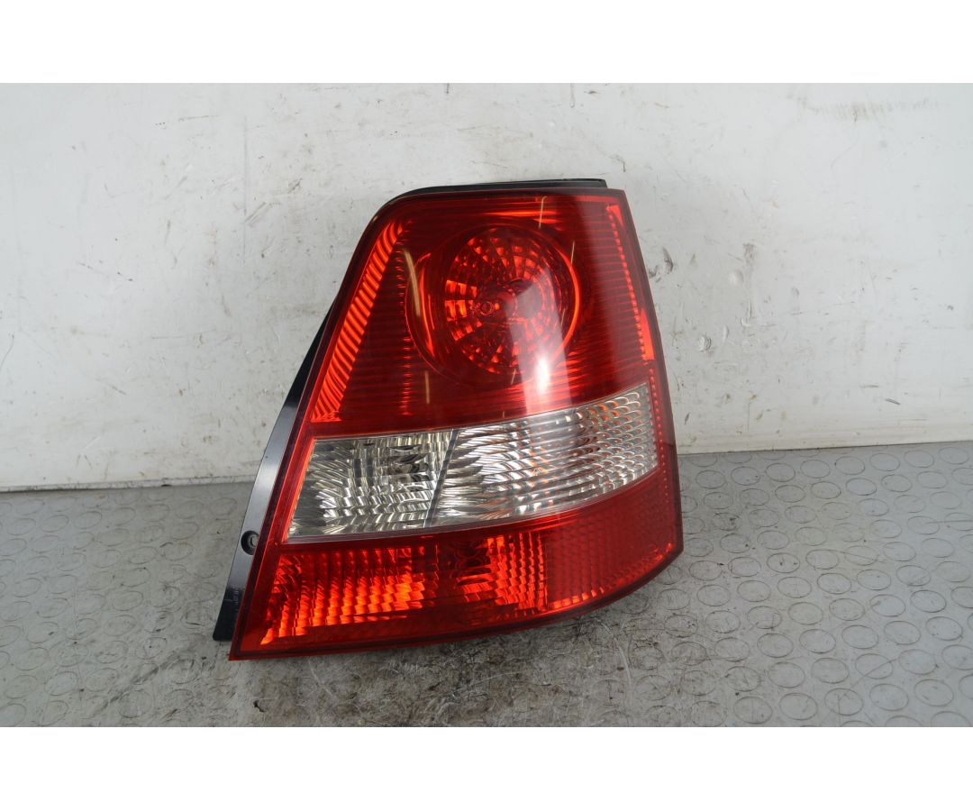 Fanale Stop Posteriore DX Kia Sorrento  Dal 2002 al 2009 Cod 924023E010  1740060286578