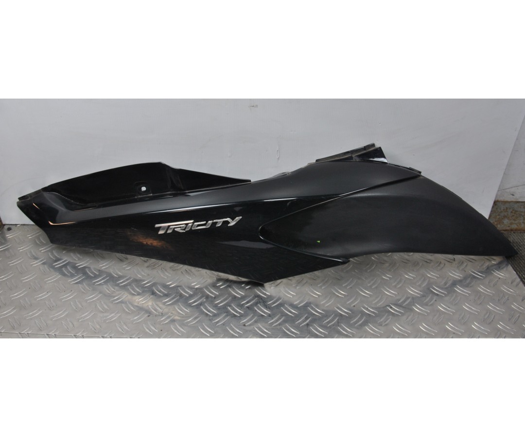 Carena Fianchetto Posteriore Laterale Destro Dx Yamaha Tricity dal 2014 al 2020  1619596381333