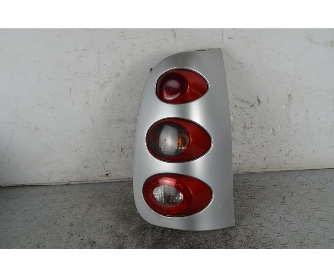 Fanale Stop Posteriore DX Smart ForTwo W450 Dal 1998 al 2007 Cod Q0001729V008000000  1740153113255