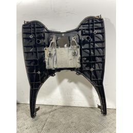 Carena Pedana Poggiapiedi Piaggio Carnaby Cruiser 300 dal 2008 al 2013  1740671565567