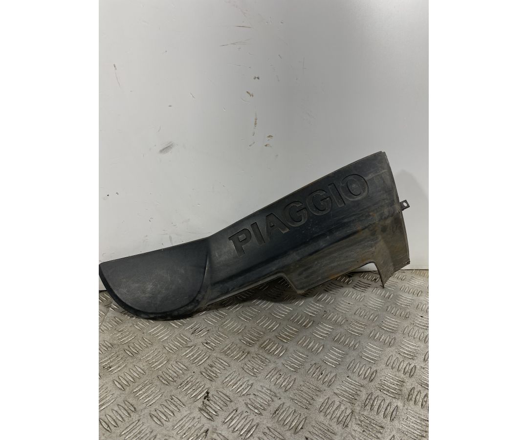 Carena Sottopedana Destra Dx Piaggio Carnaby Cruiser 300 dal 2008 al 2013  1740672261598