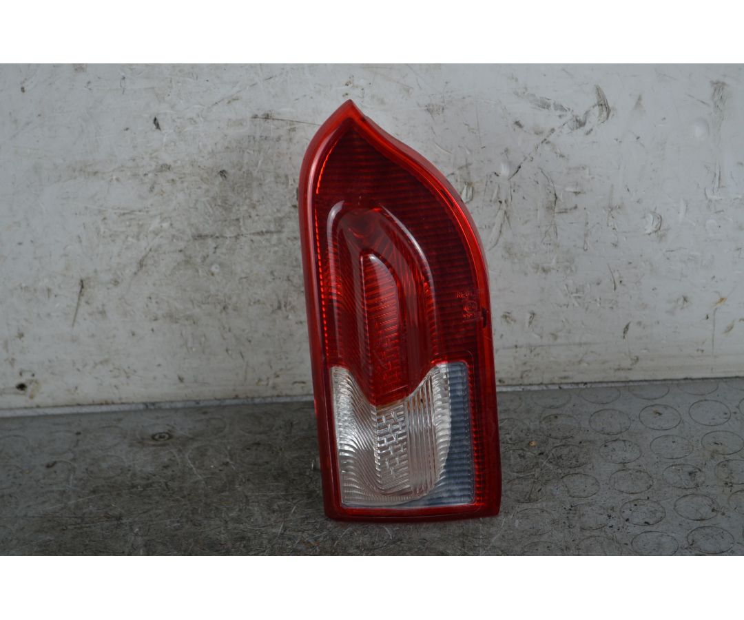 Luce sicurezza apertura portello posteriore DX Opel Insignia SW Dal 2008 al 2013 Cod 22950969  1741186775380