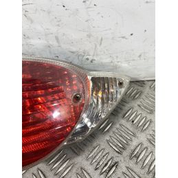 Fanale Stop Posteriore Aprilia Scarabeo Light 125 / 200 dal 2007 al 2013  1741188312019