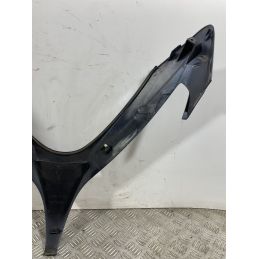 Carena Scudetto Boomerang Anteriore Suzuki Burgman 400 K7 dal 2007 al 2013  1741363765227