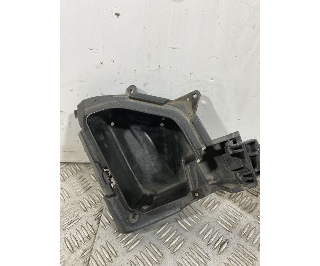 Carena Sportello Retroscudo Destro DX Suzuki Burgman 400 K7 dal 2007 al 2013  1741681065214