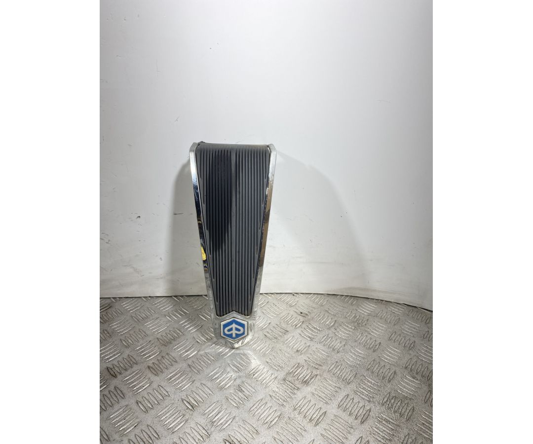 Carena Scudetto Anteriore Piaggio Liberty 150 3V dal 2013 al 2015  1741856755278